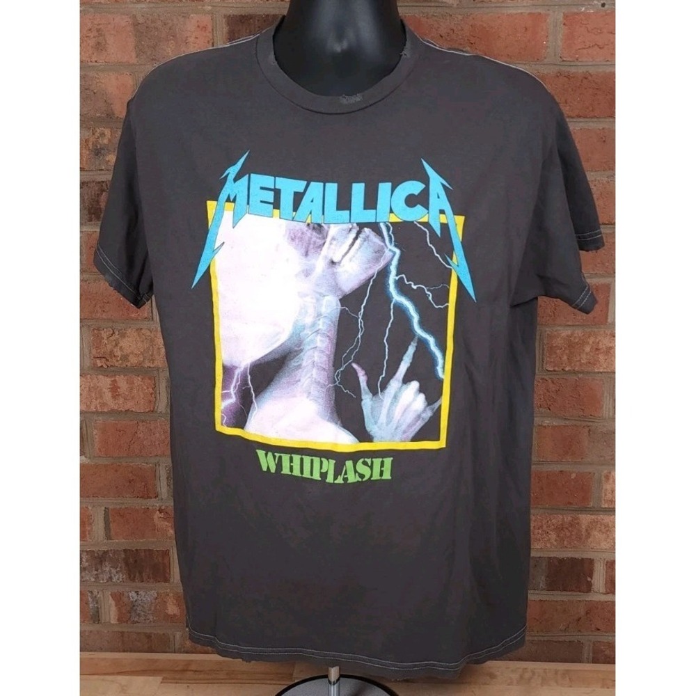 Metallica Whiplash Distressed Crew Neck Graphic T-Shirt Gray Size Medium NEW‎